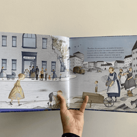 LOS LIBROS DE LA SEÑORA JELLA