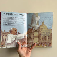 FRANCISCO UN PAPA SENCILLO Y ALEGRE