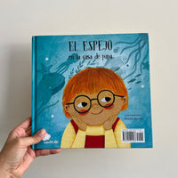 EL ESPEJO EN CASA DE MAMÁ/ EL ESPEJO EN CASA DE PAPÁ