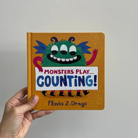 MONSTERS PLAY... COUNTING!