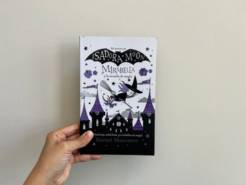 MIRABELLA Y LA ESCUELA DE MAGIA