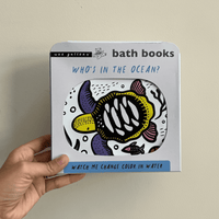 BATH BOOKS. WHO´S IN THE OCEAN?